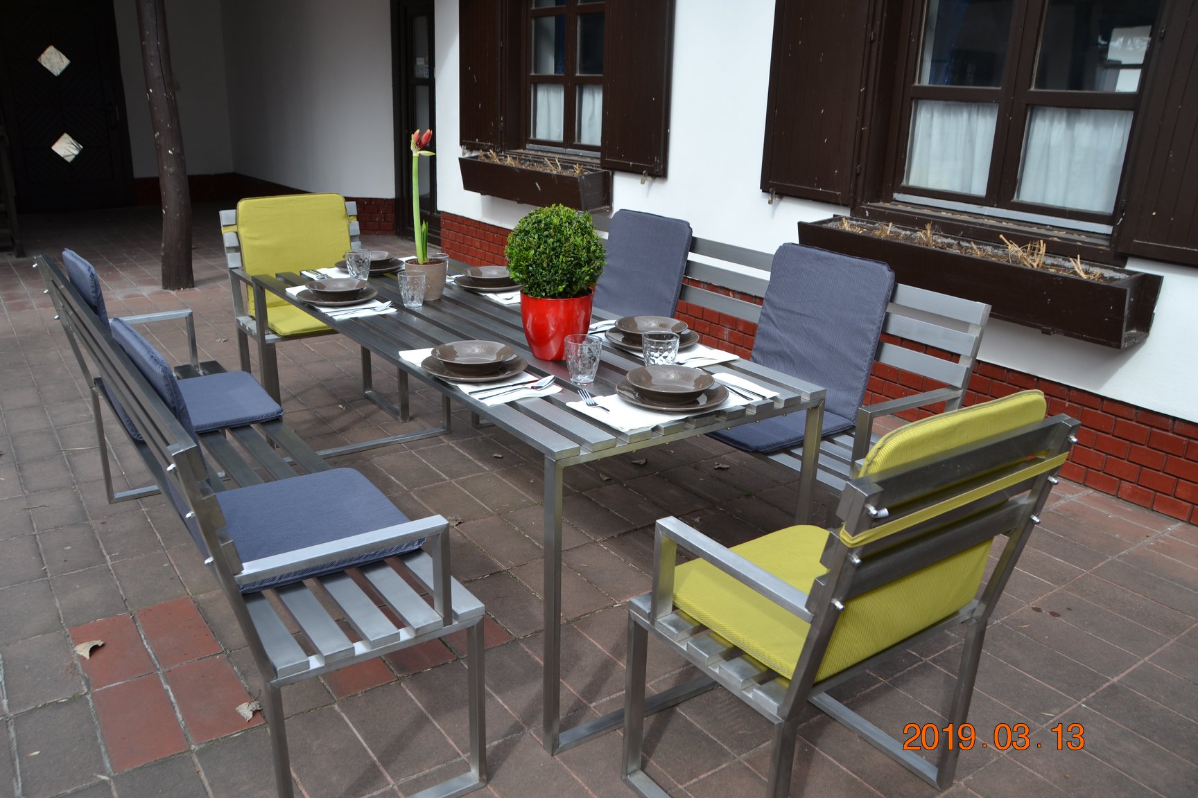 MRK-Mira Classica rozsdamentes kerti bútor garnitúra