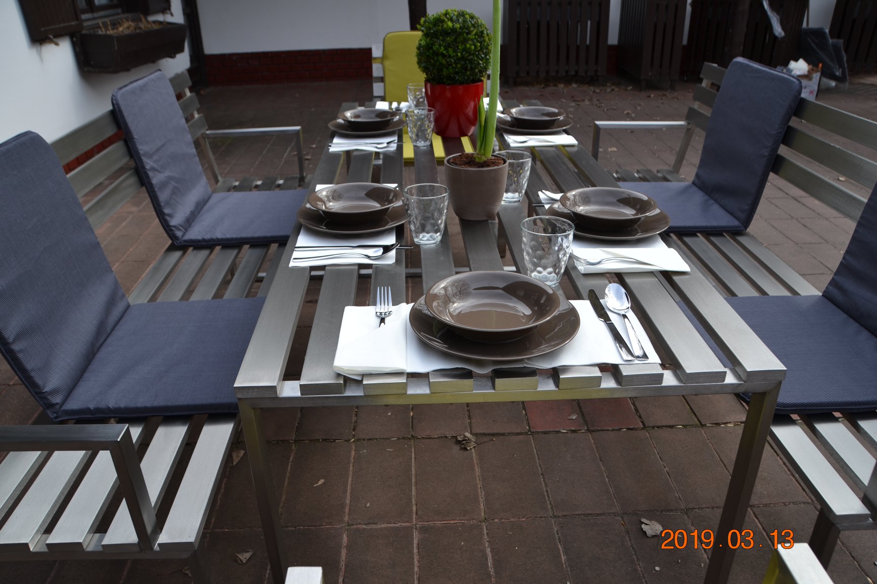 MRK-Mira Classica rozsdamentes kerti bútor garnitúra